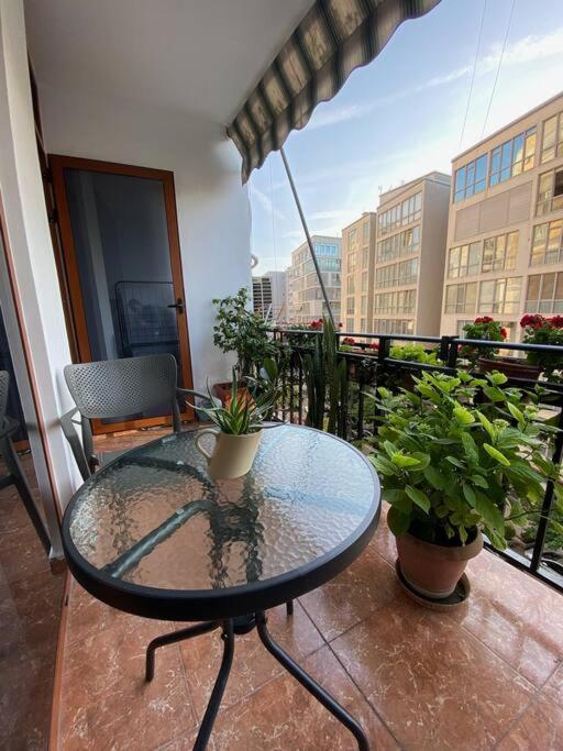 Mimosa'S Apartment With Lovely Balcony Tirana Exterior foto